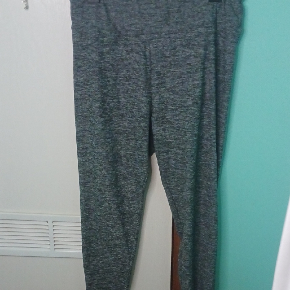 No Boundaries Women's Heather Gray Leggings